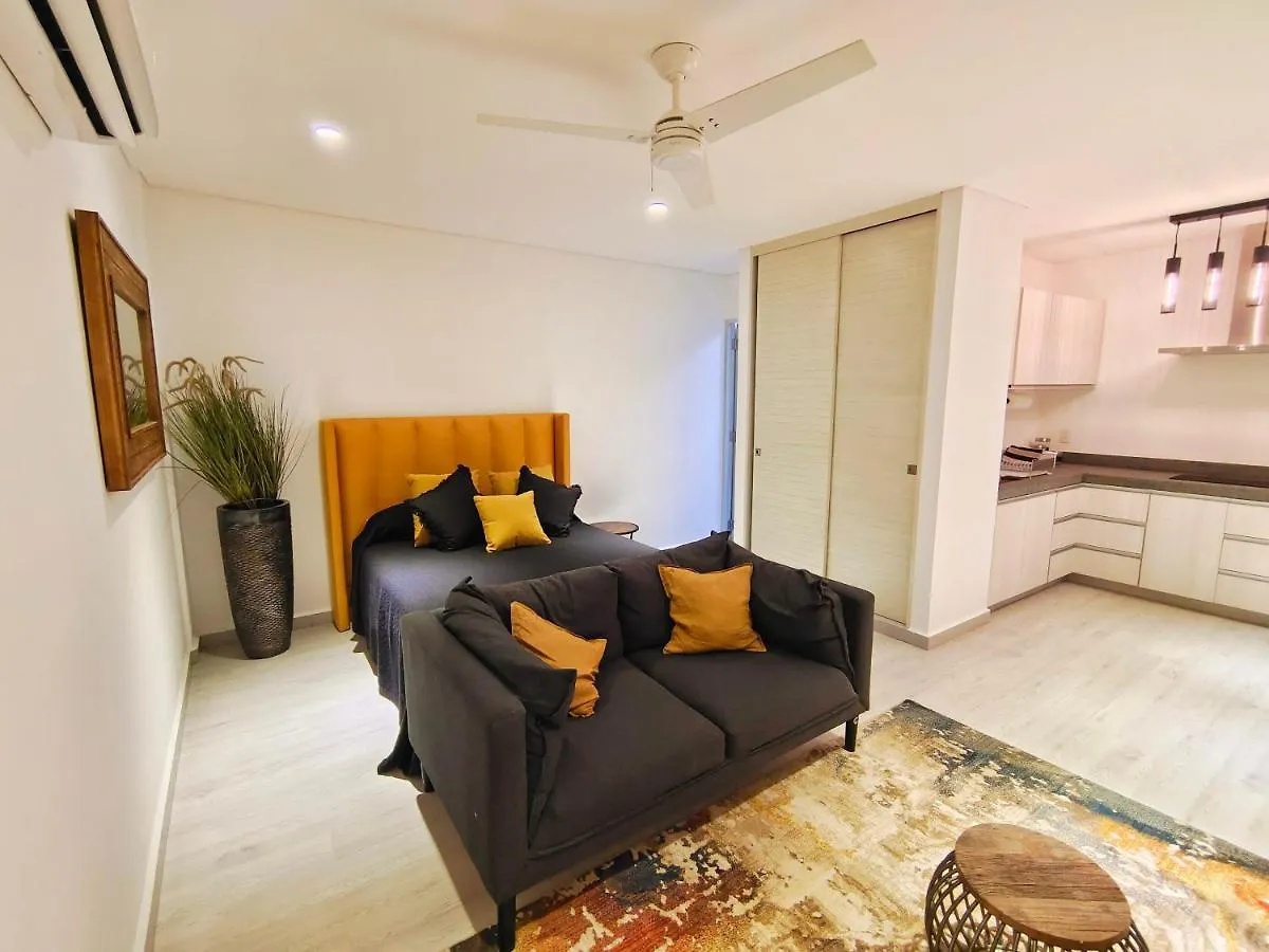1St Luxury Warehouse Apartman Cancún