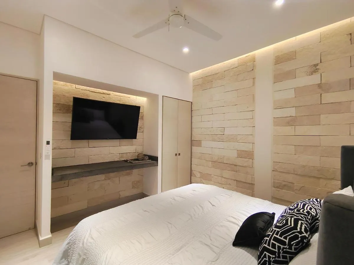 1St Luxury Warehouse Apartman Cancún