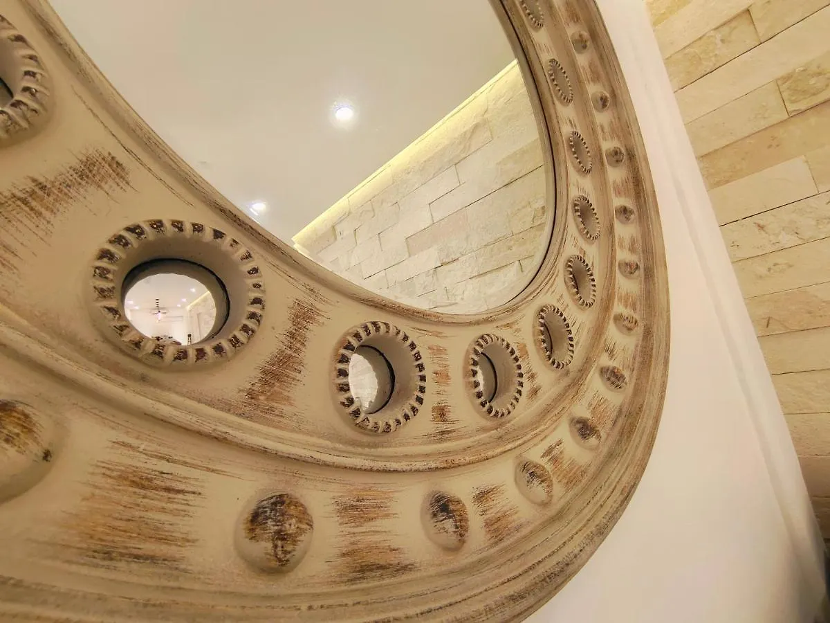 1St Luxury Warehouse Apartman Cancún