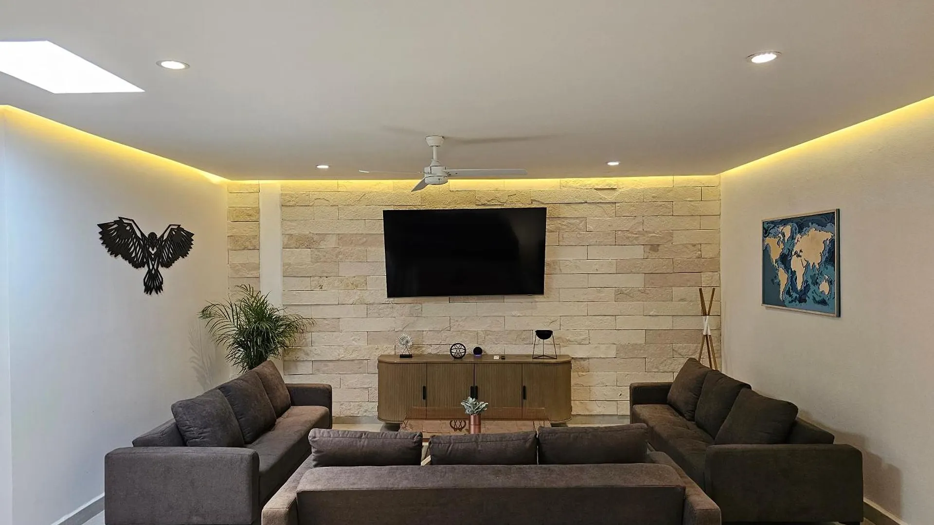 1St Luxury Warehouse Apartman Cancún