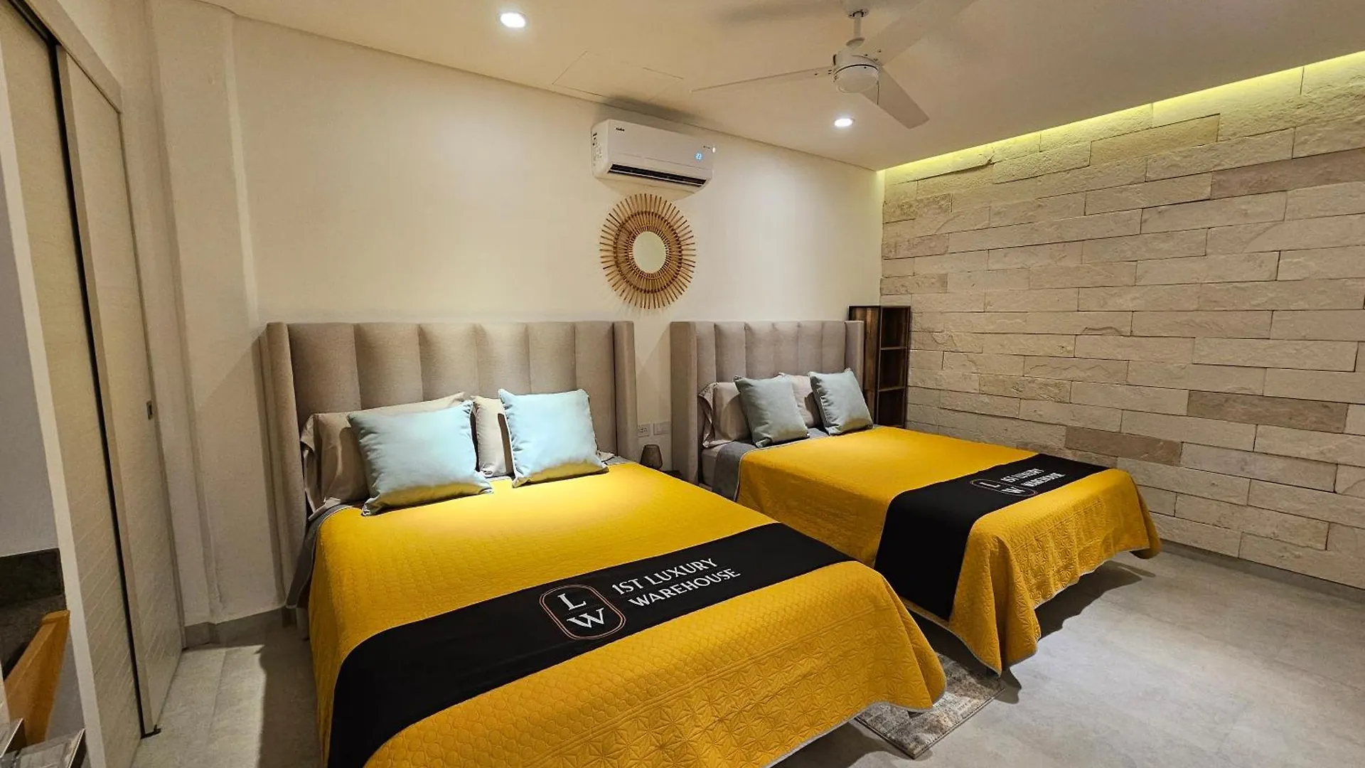 1St Luxury Warehouse Apartman Cancún