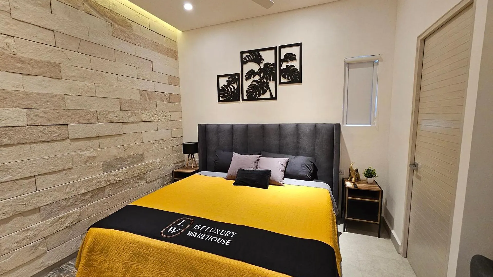 1St Luxury Warehouse Apartman Cancún Mexikó